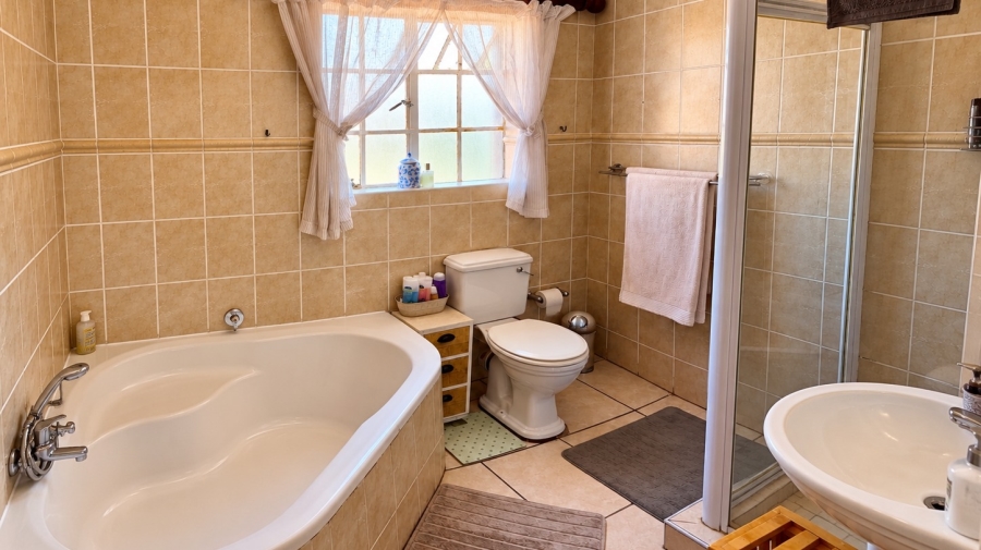 3 Bedroom Property for Sale in Doringkruin North West